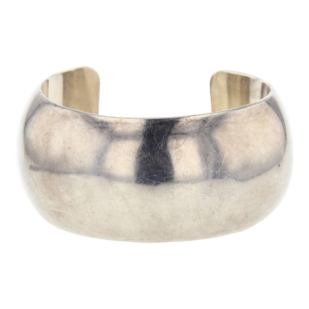 Vintage Navajo Plain Silver Domed Cuff Bracelet (1 of 4)