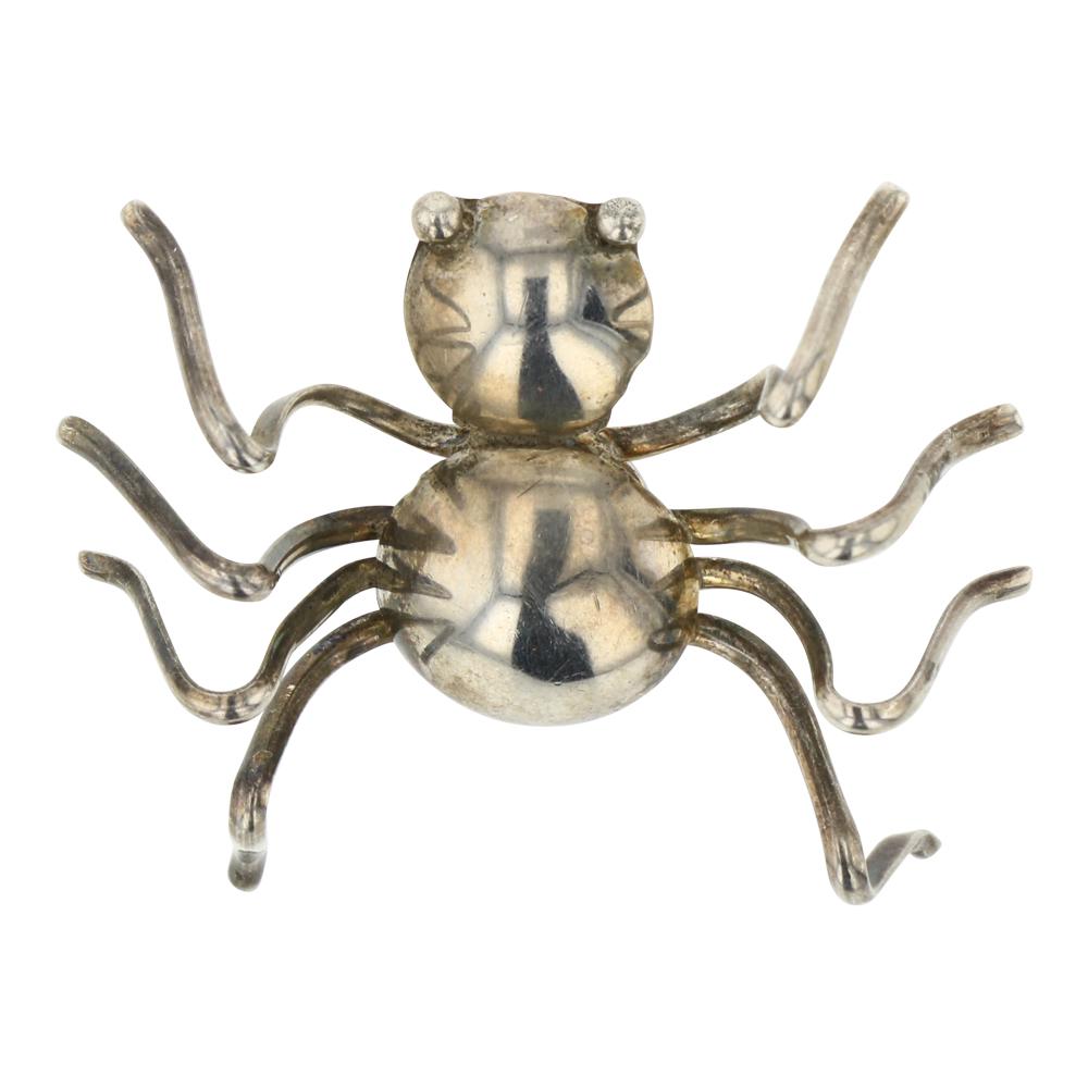 Navajo Vintage Spider Pin: Sterling Silver | | Navajo Vintage Spider Pin | Navajo Native American Southwest Indian Jewelry | Weight: 8.2 Grams, | Dimensions: Pin: 2" x 1.5" |
