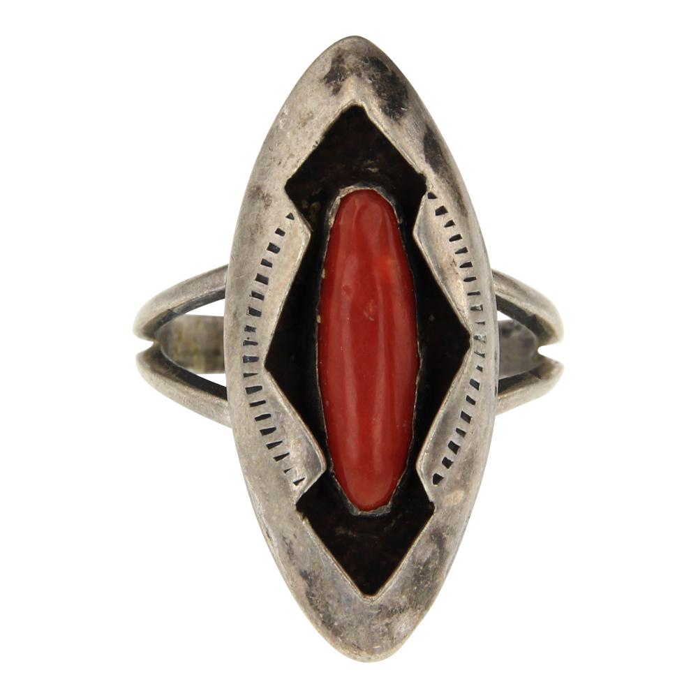 Vintage Pawn Coral Shadow Box Ring (1 of 3)