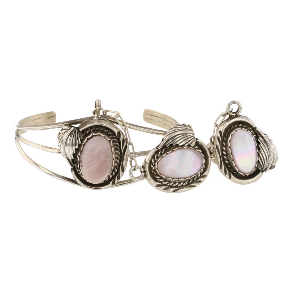 Vintage Navajo Pink Mussel Shell Slave Bracelet (1 of 4)