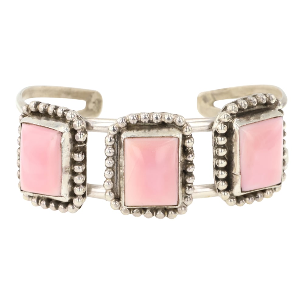 Gilbert Nez Navajo Pink Conch Shell Bracelet (1 of 4)