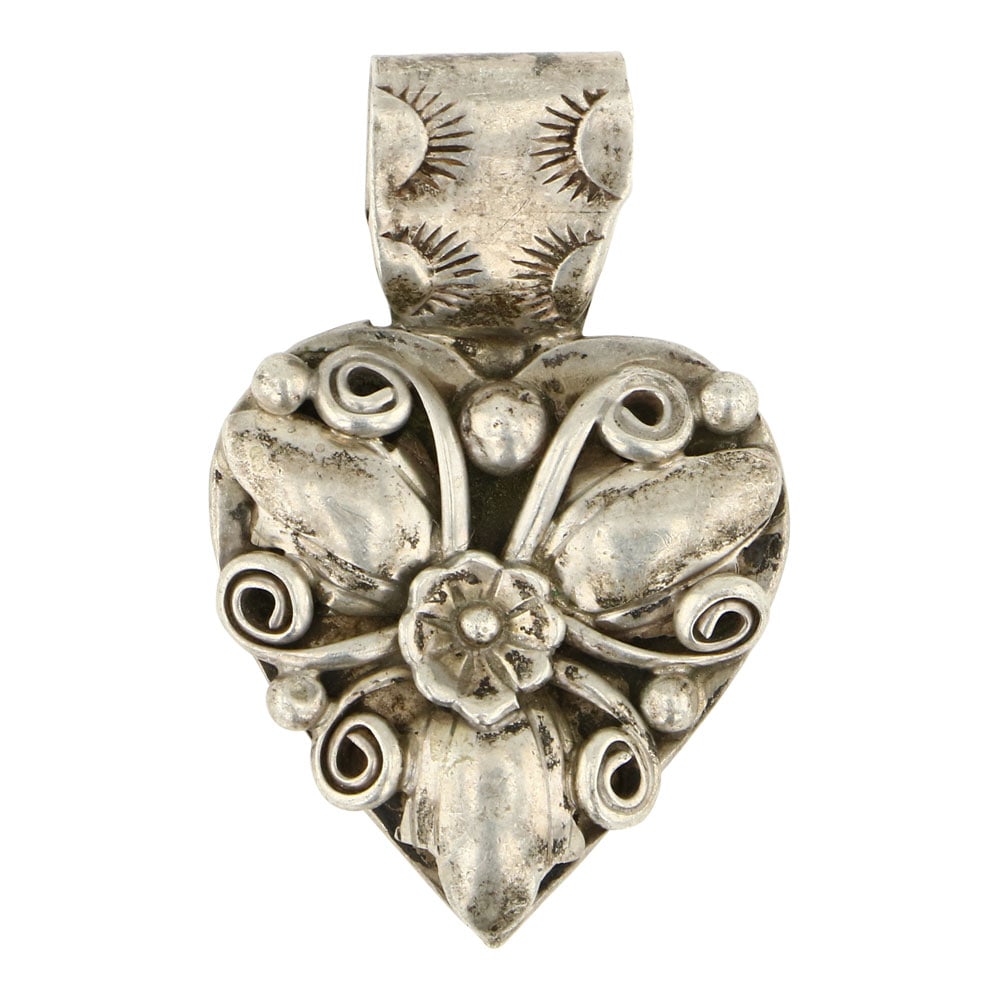 Vintage Navajo Plain Silver Leaf work Heart Pendant (1 of 2)