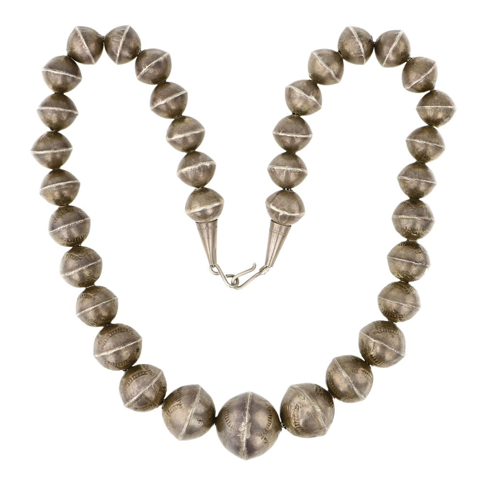 Vintage Navajo Plain Silver Handmade Bench Beads Graduated necklace (1 of 2)