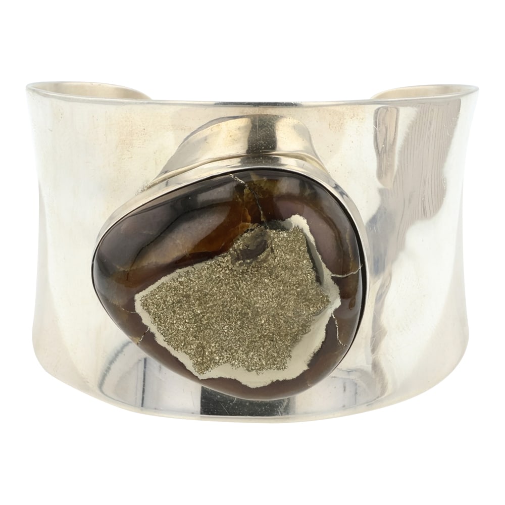 Paul Livingston Navajo Druzy Quarts Cuff Bracelet: Sterling Silver | Genuine Druzy Quarts | Paul Livingston Navajo Druzy Quarts Cuff Bracelet | Navajo Native American Southwest Indian Jewelry | Approximate Weight: 82 Grams | Dimensions: Bracelet: 5.5"