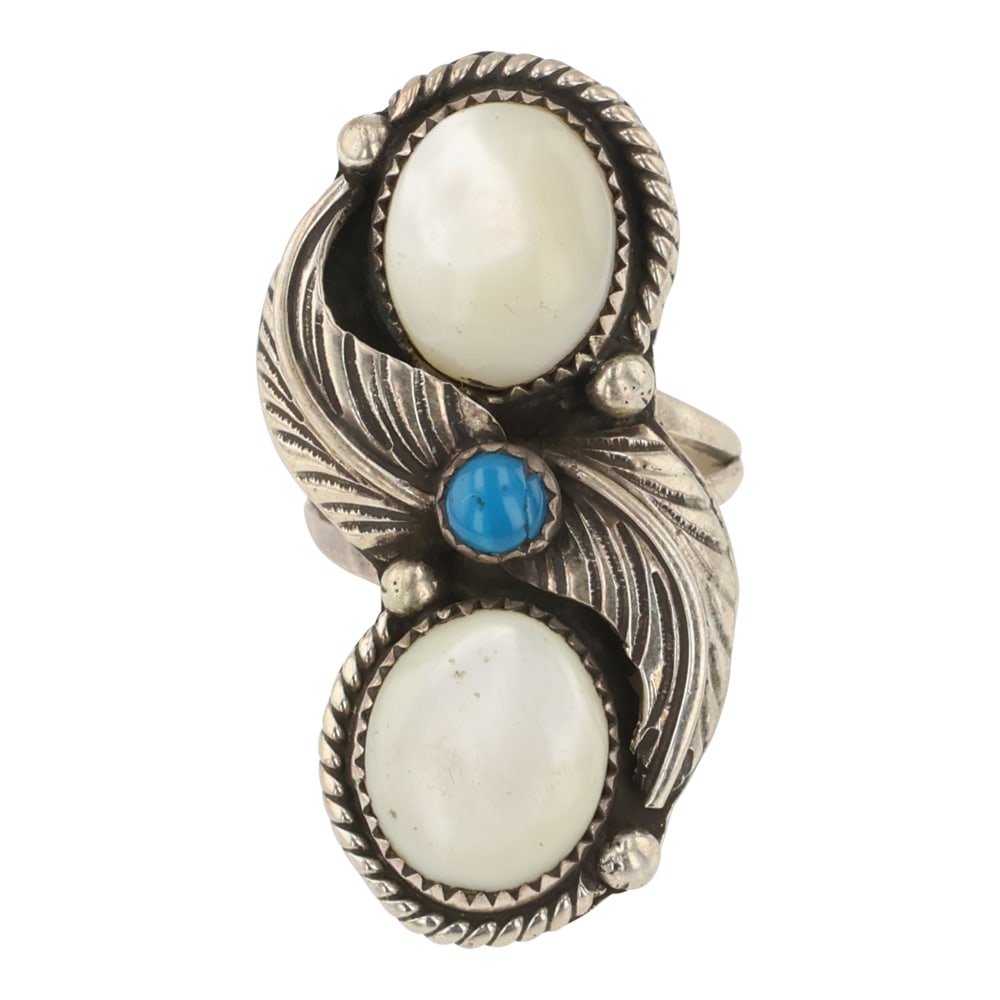 Vintage Navajo Turquoise & Mother of Pearl Ring (1 of 3)