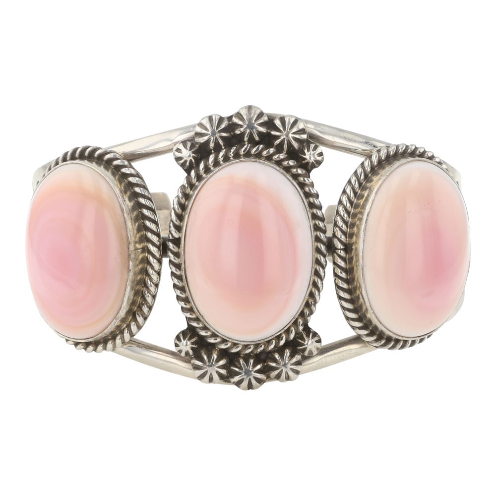 Ray Delgarito Navajo Pink Conch Cuff Bracelet (1 of 3)