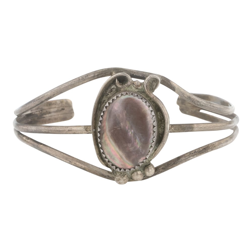 Vintage Navajo Mussel Shell Bracelet (1 of 3)