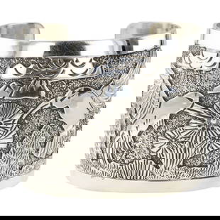 Elaine Becenti Navajo Plain Silver Humming Bird Cuff Bracelet: Sterling Silver | | Elaine Becenti Navajo Plain Silver Humming Bird Cuff Bracelet | Navajo Native American Southwest Indian Jewelry | Good (no breaks or damages) | Approximate Weight: 91 Grams |