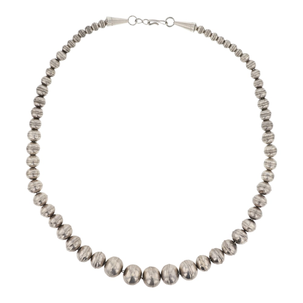 Vintage Bench Beads Necklace (1 of 2)
