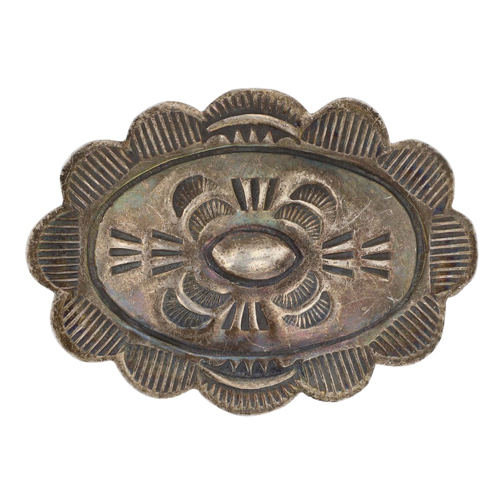 Vintage Navajo Plain Silver Stamp Work Pin: Sterling Silver | | Vintage Navajo Plain Silver Stamp Work Pin | Navajo Native American Southwest Indian Jewelry | Good (no breaks or damages) | Approximate Weight: 4 Grams | Pin: 1" x 1.5" |