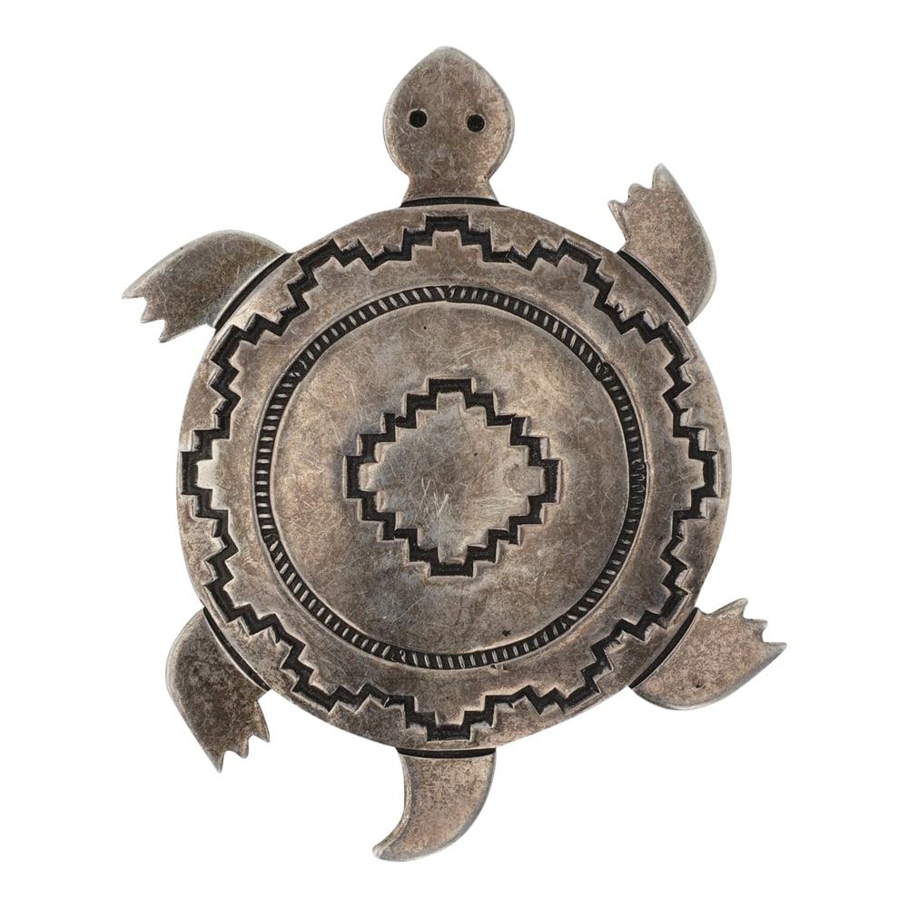 Elgin Tom Navajo Plain Silver Turtle Pin: Sterling Silver | | Elgin Tom Navajo Plain Silver Turtle Pin | Navajo Native American Southwest Indian Jewelry | Good (no breaks or damages) | Approximate Weight: 7 Grams | Pin: 1.25" x 1.75" | Signed