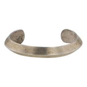 Vintage Navajo Plain Silver Heavy Guage Triangle Wire Cuff Bracelet