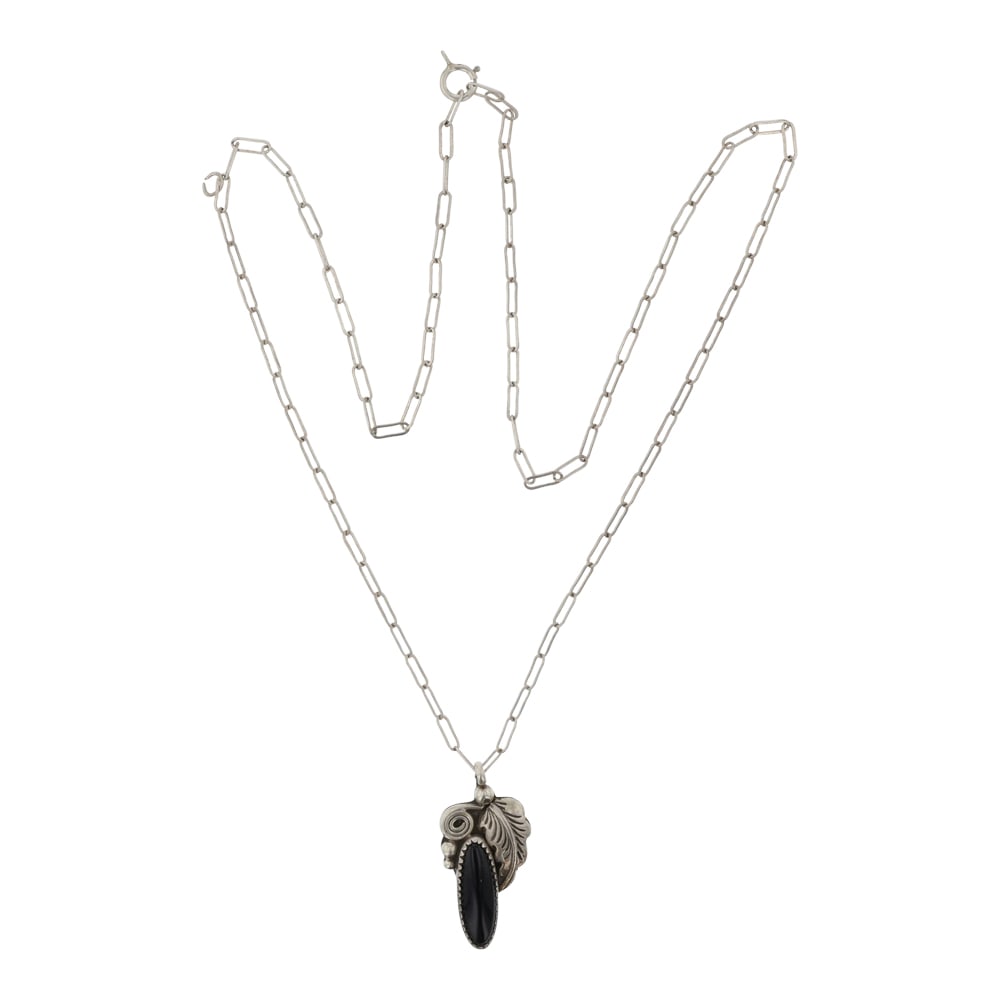 Vintage Navajo Black Onyx Necklace: Sterling Silver | Black Onyx | Vintage Navajo Black Onyx Necklace | Navajo Native American Southwest Indian Jewelry | Good (no breaks or damages) | Approximate Weight: 4 Grams | Necklace: 16" length, 