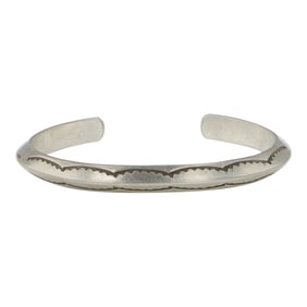 Vintage Navajo Plain Silver Heavy Guage Triangle Wire Stamped Cuff Bracelet
