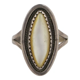 Vintage Navajo Yellow Mussell Shell Ring