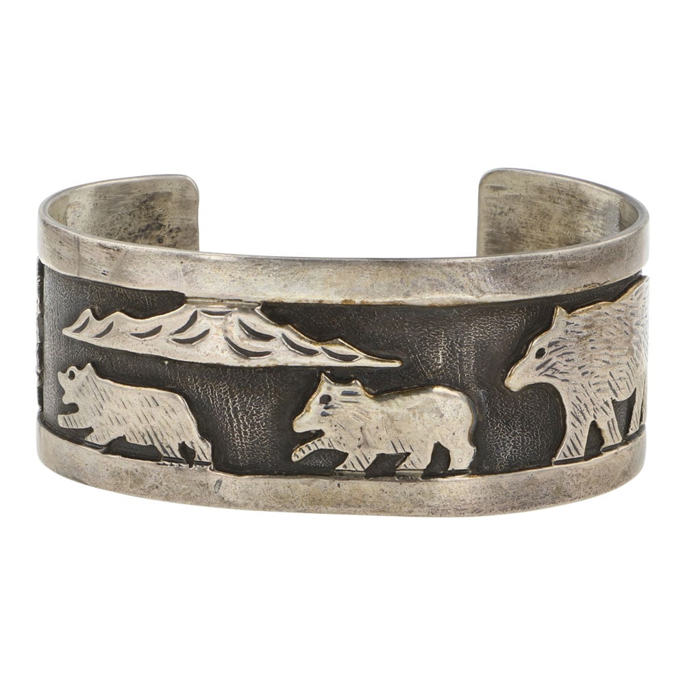 Vintage Story Teller Wildlife Cuff Bracelet: Sterling Silver | | Vintage Story Teller Wildlife Cuff Bracelet | Navajo Native American Southwest Indian Jewelry | Good (no breaks or damages) | Approximate Weight: 33 Grams | Bracelet: 5.5" inner, 1