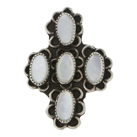 Vintage Navajo Mother of Pearl Ring