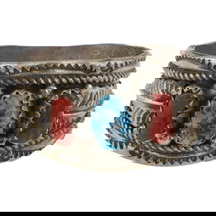 Vintage Navajo Turquoise & Coral Ring: Sterling Silver | Genuine Turquoise & Coral | Vintage Navajo Turquoise & Coral Ring | Navajo Native American Southwest Indian Jewelry | Good (no breaks or damages) | Approximate Weight: 8 Grams |
