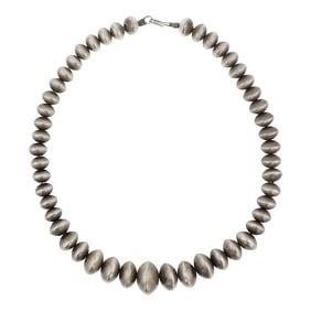 Vintage Navajo Sterling Silver Bench Saucer Beads Graduated Necklace