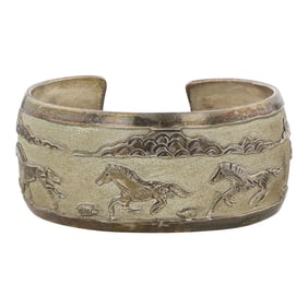 Dorothy Martinez Vintage Navajo Plain Silver Running Horses Cuff Bracelet