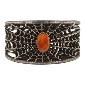 Gilbert Dino Garica Santo Domingo Artist Spiny Oyster Tufa Cast Spiderweb Design Cuff Bracelet