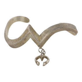 Don Platero Navajo Plain Silver Sandcast Naja Bracelet