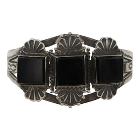 Vintage Navajo Black Onyx Cuff Bracelet