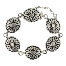 Navajo Plain Silver Small Concho Stamp Link Bracelet
