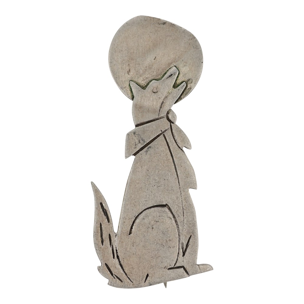 Vintage Navajo Plain Silver Howling Wolf Pin (1 of 2)