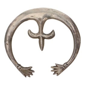 Vintage Navajo Plain Silver Sandcast Naja Pendant
