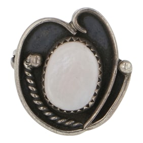 Vintage Navajo Shell Ring