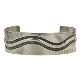 Bryan Joe Son of Award winning artist AL Joe Navajo Plain Silver Cuff Bracelet
