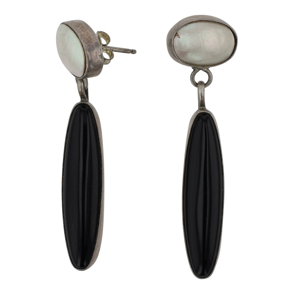 Navajo Black Onyx & Mother of Peral Earrings: Sterling Silver | Genuine Black Onyx & Mother of Pearl | Navajo Black Onyx & Mother of Peral Earrings | Navajo Native American Southwest Indian Jewelry | Good (no breaks or damages) | Approximate Weig