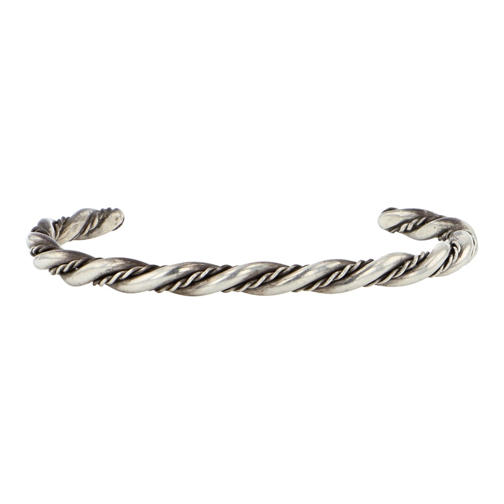 Navajo Twisted Wire Cuff Bracelet: Sterling Silver | | Navajo Twisted Wire Cuff Bracelet | Navajo Native American Southwest Indian Jewelry | Good (no breaks or damages) | Approximate Weight: 17 Grams | Bracelet: 5" inner, 1.5" gap, 6.5