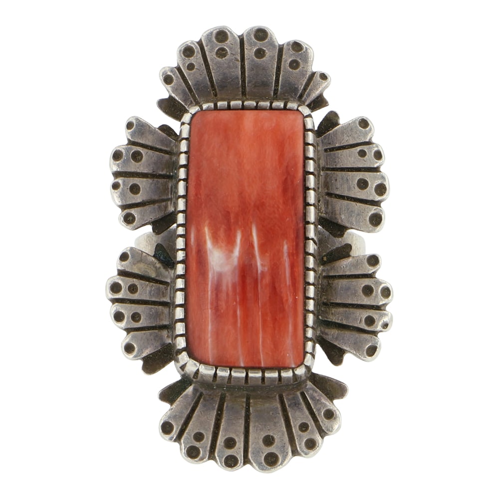 Kee Yazzie Award Winning Navajo Artist Spiny Oyster Ring: Sterling Silver | Genuine Spiny Oyster | Kee Yazzie Award Winning Navajo Artist Spiny Oyster Ring | Navajo Native American Southwest Indian Jewelry | Good (no breaks or damages) | Approximate Weight: