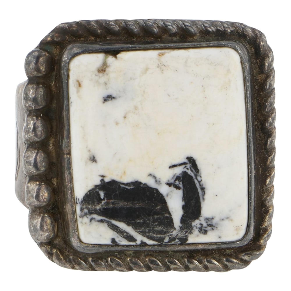 Vintage Navajo White Buffalo Ring (1 of 3)