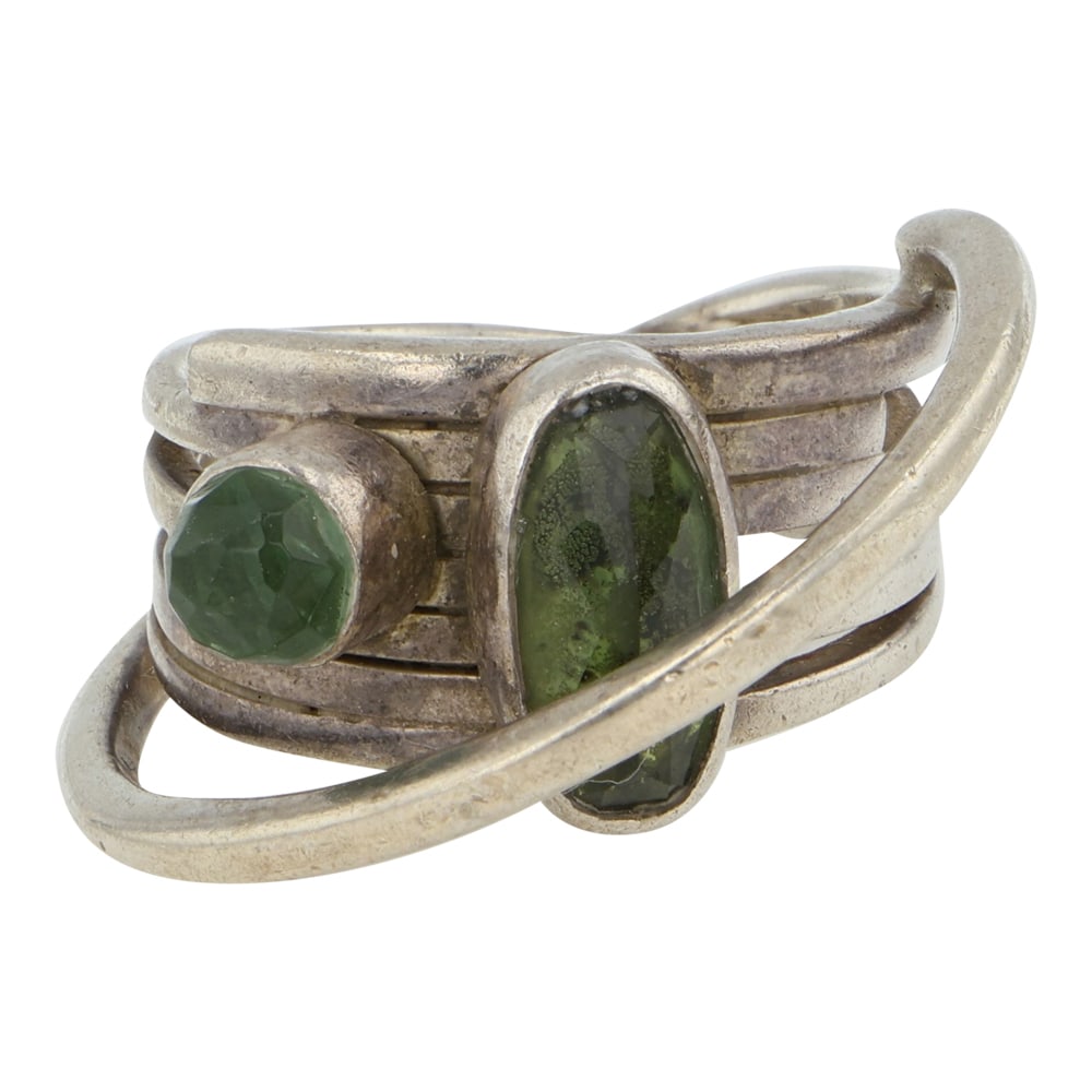 Lilly Barrack Southwest Shop Quartz Ring: Sterling Silver | Genuine Quartz | Lilly Barrack Southwest Shop Quartz Ring | Southwest American Shop Jewelry | Good (no breaks or damages) | Approximate Weight: 10 Grams | Ring: 7.5 size, .5" face wi