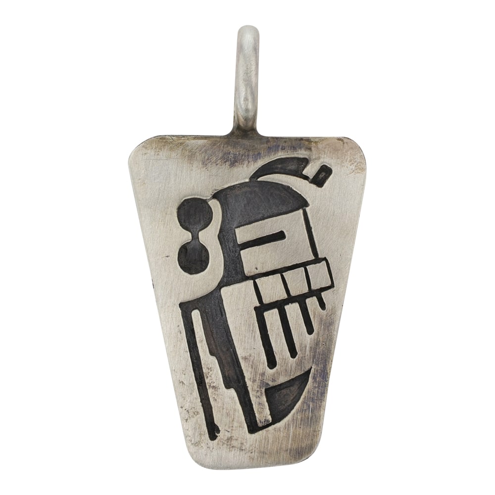 Vintage Hopi Plain Silver Pendant (1 of 2)
