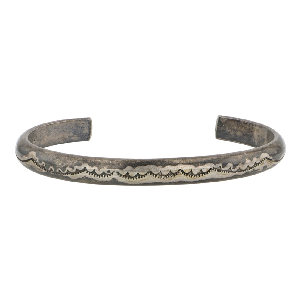 Vintage Navajo Plain Silver Stamp Work Bracelet: Sterling Silver | | Vintage Navajo Plain Silver Stamp Work Bracelet | Navajo Native American Southwest Indian Jewelry | Good (no breaks or damages) | Approximate Weight: 21 Grams | Bracelet: 5.25" inn