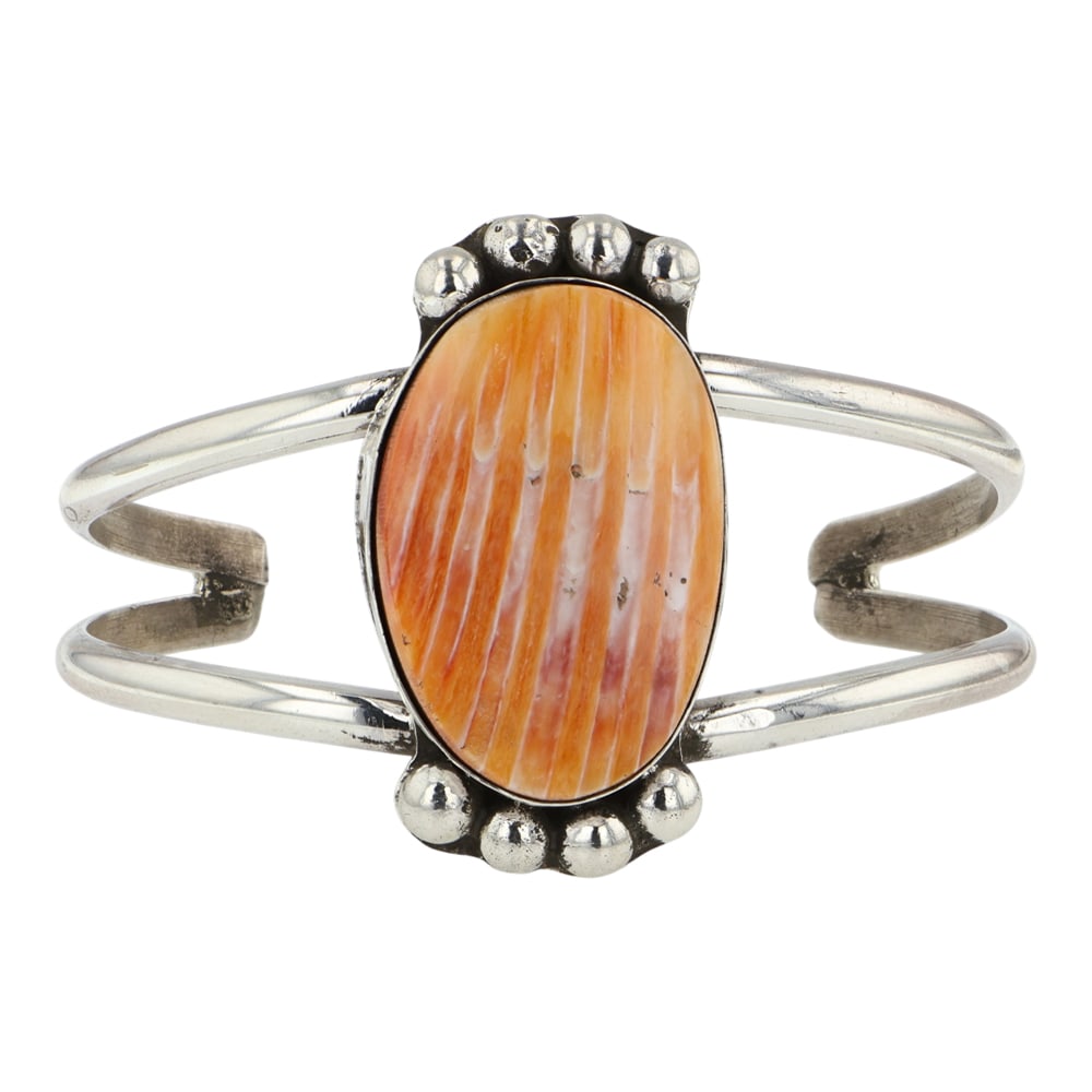 Navajo Spiny Oyster Cuff Bracelet: Sterling Silver | Genuine Spiny Oyster | Navajo Spiny Oyster Cuff Bracelet | Navajo Native American Southwest Indian Jewelry | Good (no breaks or damages) | Approximate Weight: 39 Grams |