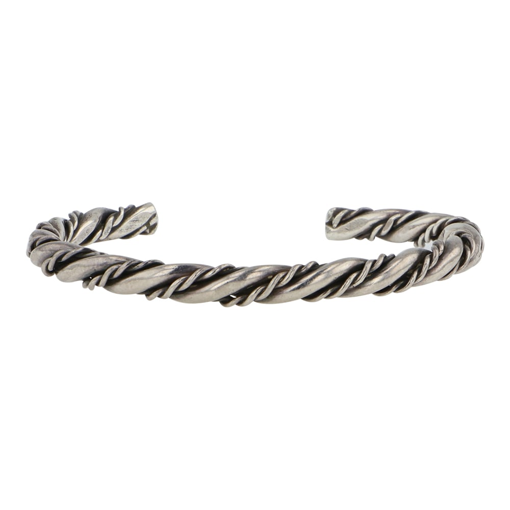 Navajo Plain Silver Twist Wire Cuff Bracelet: Sterling Silver | | Navajo Plain Silver Twist Wire Cuff Bracelet | Navajo Native American Southwest Indian Jewelry | Good (no breaks or damages) | Approximate Weight: 20 Grams | Ring: 3.5 size, 1.25"