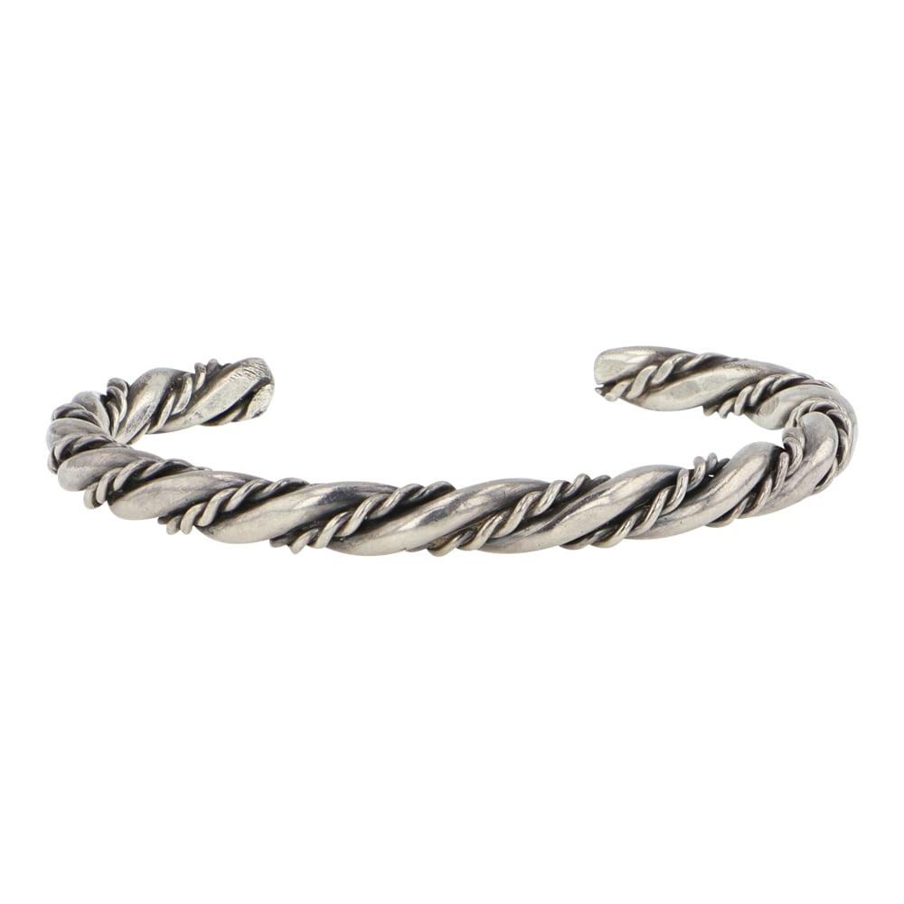 Navajo Twisted Wires Cuff Bracelet: Sterling Silver | | Navajo Twisted Wires Cuff Bracelet | Navajo Native American Southwest Indian Jewelry | Good (no breaks or damages) | Approximate Weight: 19 Grams | Bracelet: 5" inner, 1" gap, 6" t
