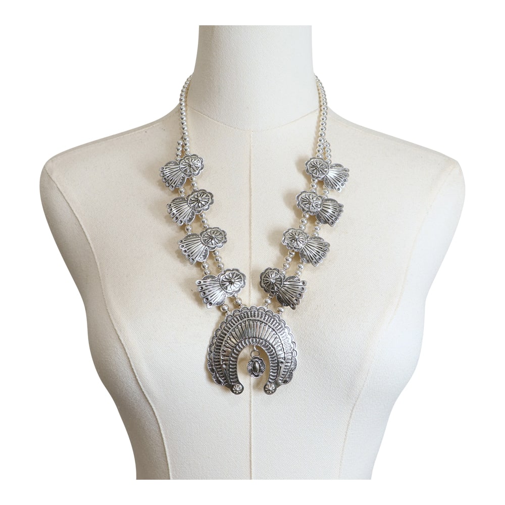 Rb Navajo Sterling Silver Stamp Work Squash Blossom Necklace: Sterling Silver | | Rb Navajo Sterling Silver Stamp Work Squash Blossom Necklace | Navajo Native American Southwest Indian Jewelry | Good (no breaks or damages) | Approximate Weight: 127 Grams |