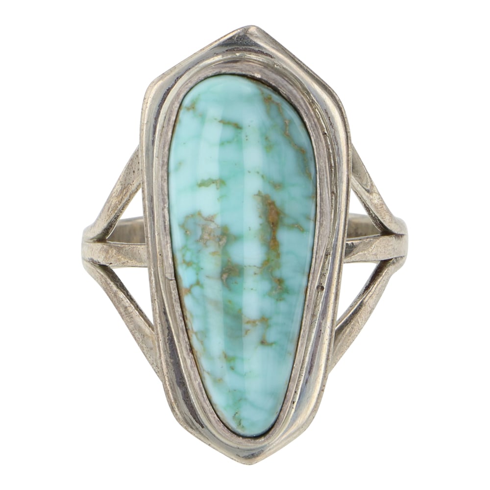 Navajo Lone Mountain Turquoise Ring: Sterling Silver | Genuine Lone Mountain Turquoise | Navajo Lone Mountain Turquoise Ring | Navajo Native American Southwest Indian Jewelry | Good (no breaks or damages) | Approximate Weight: 6 Grams |