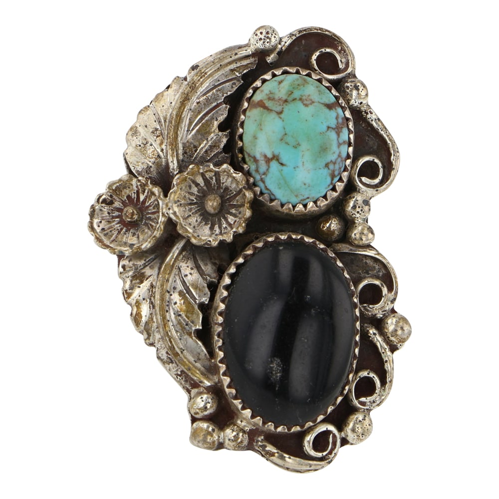 Vintage Navajo Turquoise & Black Onyx Ring: Sterling Silver | Genuine Turquoise & Black Onyx | Vintage Navajo Turquoise & Black Onyx Ring | Navajo Native American Southwest Indian Jewelry | Good (no breaks or damages) | Approximate Weight: 17 G