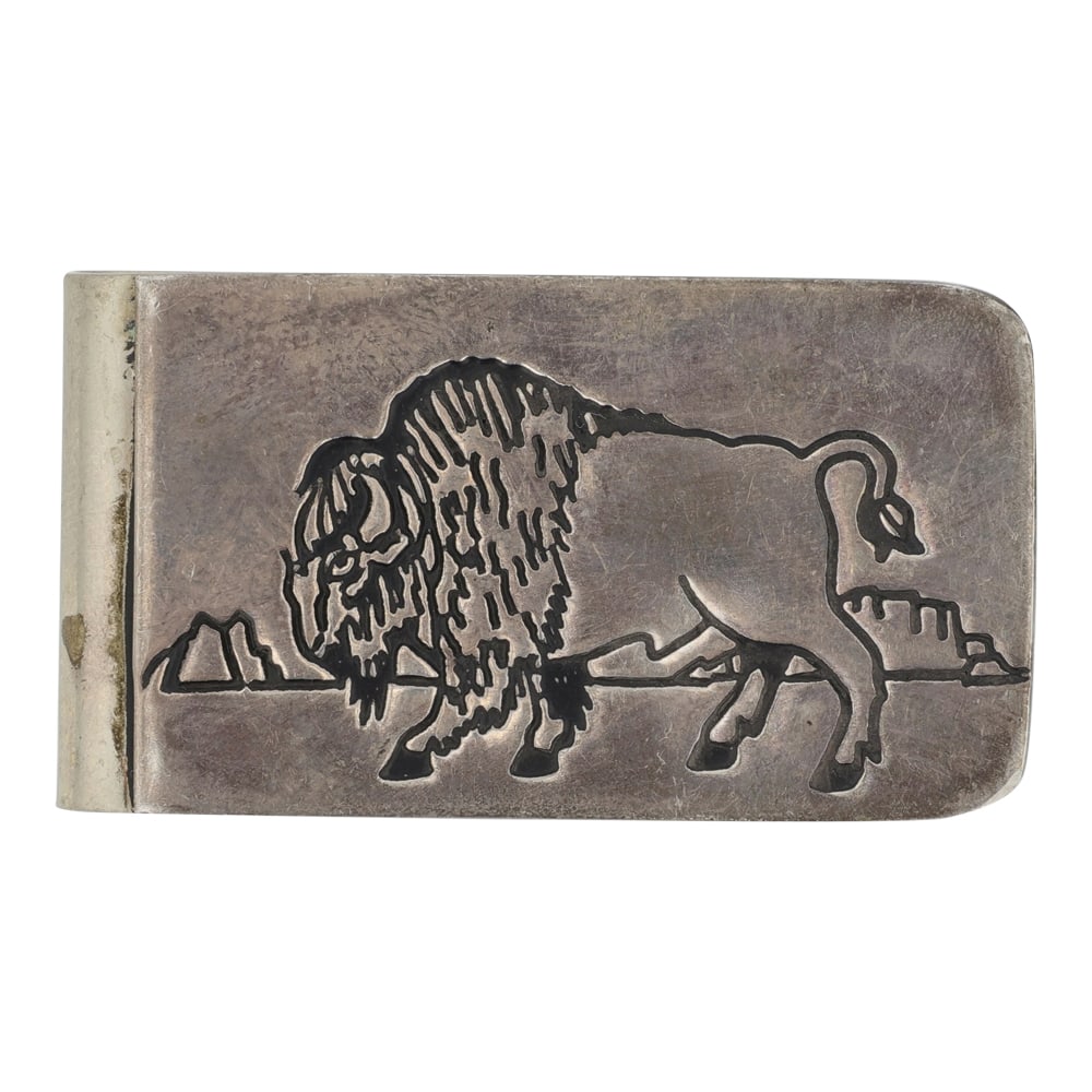Vintage Navajo Sterling Silver & Buckle Bison Money Clip: Sterling Silver | | Vintage Navajo Sterling Silver & Buckle Bison Money Clip | Navajo Native American Southwest Indian Jewelry | Good (no breaks or damages) | Approximate Weight: 24 Grams | Money clip