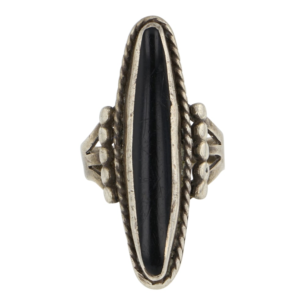 Vintage Navajo Black Onyx Long Oval Ring: Sterling Silver | Genuine Black Onyx | Vintage Navajo Black Onyx Long Oval Ring | Navajo Native American Southwest Indian Jewelry | Good (no breaks or damages) | Approximate Weight: 6 Grams | Ring: 6