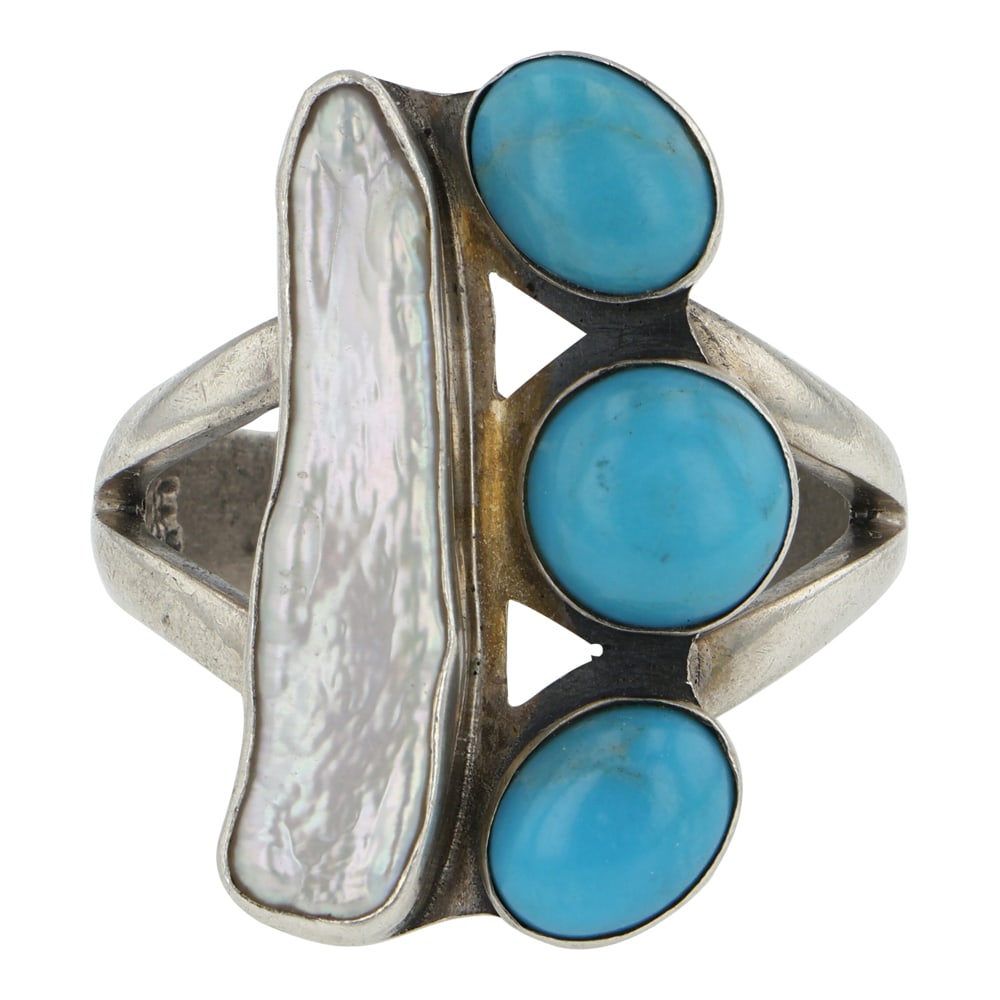 Navajo Turquoise & Cultured Pearl Ring: Sterling Silver | Genuine Turquoise & Cultured Pearl | Navajo Turquoise & Cultured Pearl Ring | Navajo Native American Southwest Indian Jewelry | Good (no breaks or damages) | Approximate Weight: 9 Gr
