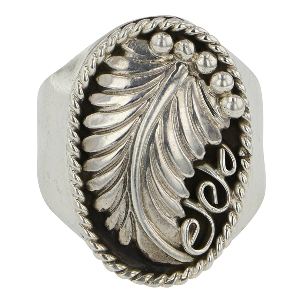Navajo Leaf work Plain Silver Men's Ring: Sterling Silver | | Navajo Leaf work Plain Silver Men's Ring | Navajo Native American Southwest Indian Jewelry | Good (no breaks or damages) | Approximate Weight: 19 Grams | Ring: 11 size, 1" x .75" f