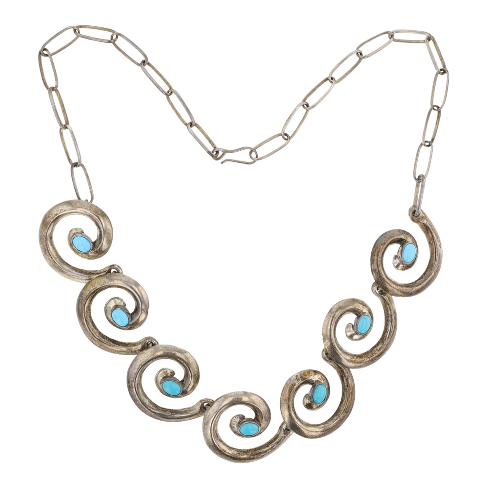 Vintage Navjao Kingman Turuqoise Necklace: Sterling Silver | Genuine Kingman Turquoise | Vintage Navjao Kingman Turuqoise Necklace | Navajo Native American Southwest Indian Jewelry | Good (no breaks or damages) | Approximate Weight: 68 Grams |